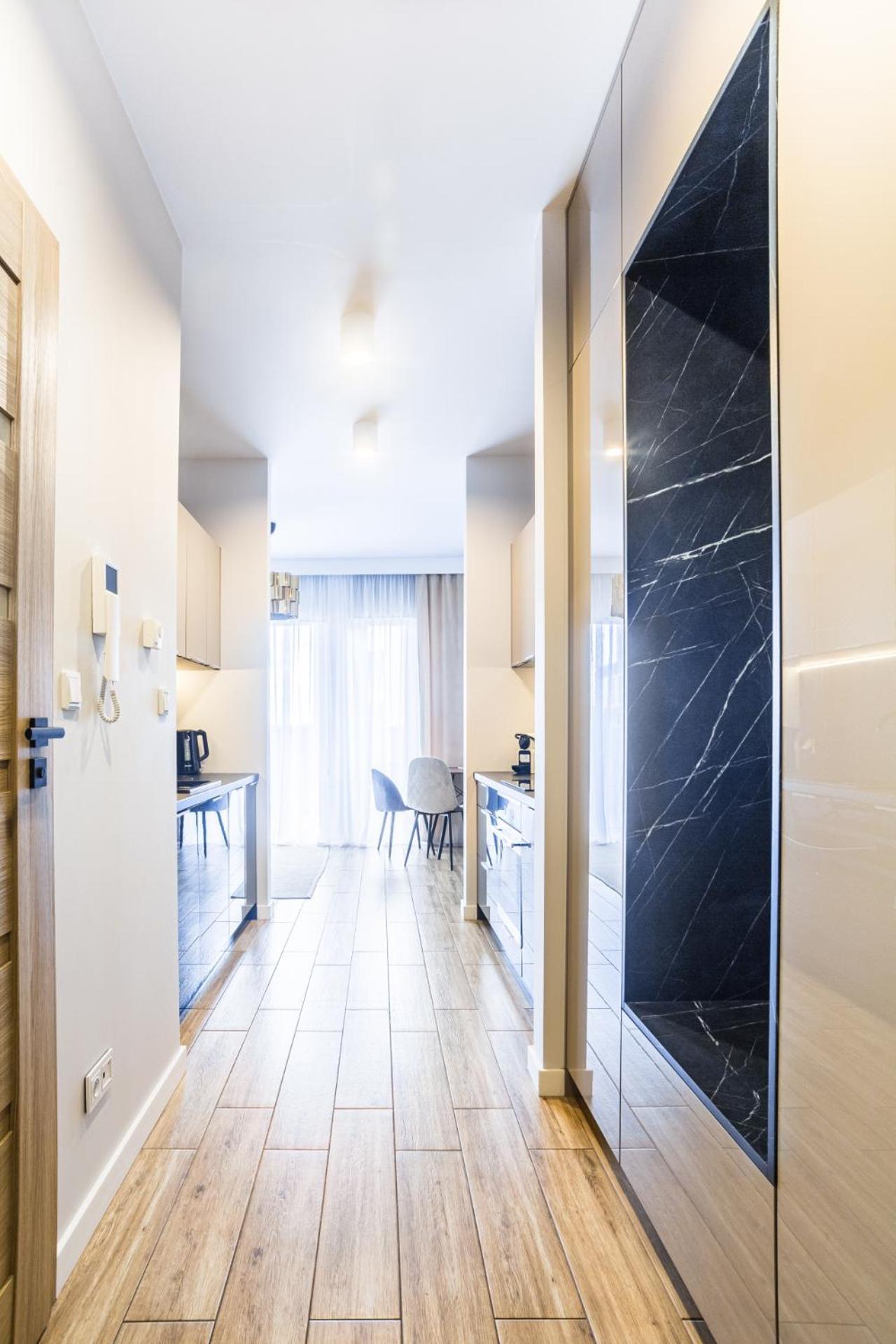 Apartamenty Ceglana Park -Parking W Hali Garazowej- Piekne Nowe Osiedle Katoviçe Dış mekan fotoğraf